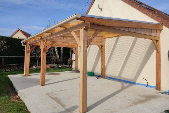 Aménagement en bois pour transformer votre espace extérieur.